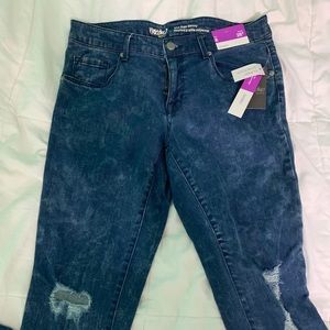 Mid rise skinny jeans